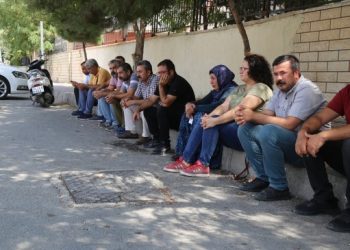 KESK Şenyaşar ailesiyle Adalet Nöbeti’nde