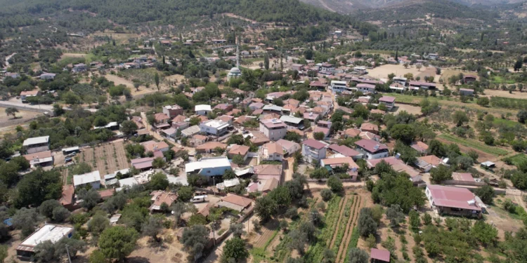 İmeceyle İhale Kazanan Köy Halkı Yardım Bekliyor