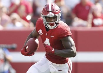 ABD'li futbolcu araba soygununda silahla vuruldu