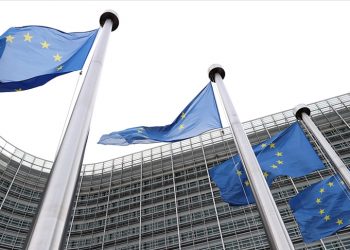 AB'den Sırp ve Kosovalı liderlere 'gerginliği tırmandırmama' çağrısı