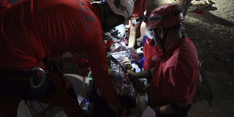 AFAD'dan 17 Ağustos depreminin yıl dönümünde tatbikat