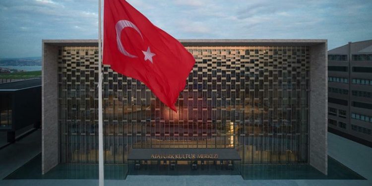 AKM Heykel Yarışması’nda Semih Eskicioğlu'nun tasarladığı eser birinci oldu