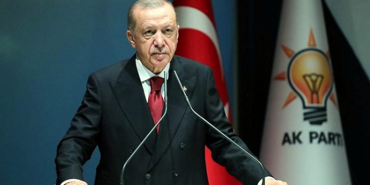 AKP'de olağanüstü toplantı kararı