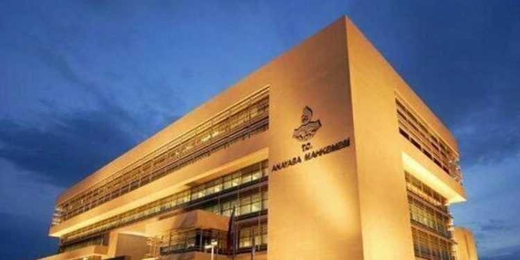 AYM’den 'cezaevinde dayak' kararı: Soruşturmayı savcılık değil cezaevi yapmış