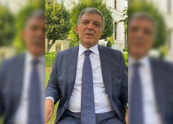 Abdullah Gül, o eleştirilere ilk kez cevap verdi: Yarın 30 Ağustos, çok şükür hasta falan değilim