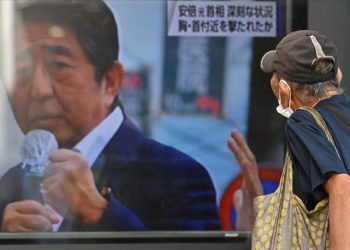Abe suikastı Japon siyasetinde deprem yarattı: Hükümete güven en az 12 puan azaldı