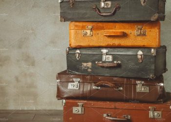 Açık artırmadan alınan bavulun içinden insan kalıntıları çıktı