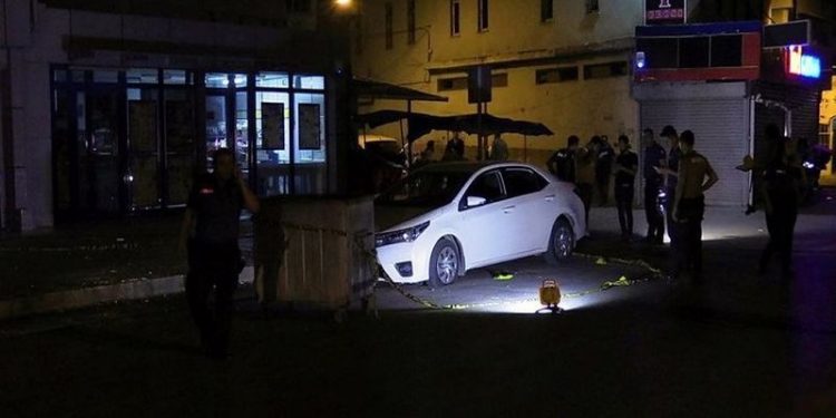 Adana'da polis ekibine silahlı saldırı: 3 yaralı