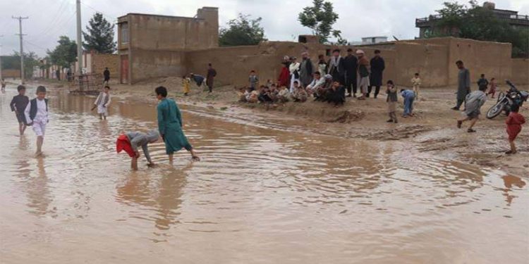 Afganistan'daki sel felaketinde hayatını kaybeden sayısı 182'ye yükseldi
