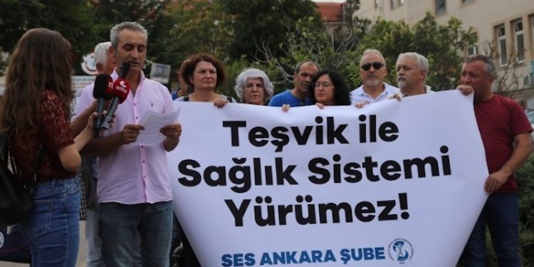 Aile Hekimliği Yönetmeliği'ne tepki: Sağlık Bakanlığı algı yaratıyor