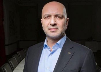 Akın İpek, yalan habere isyan etti: Yahu biraz okuyun, araştırın; insaf!