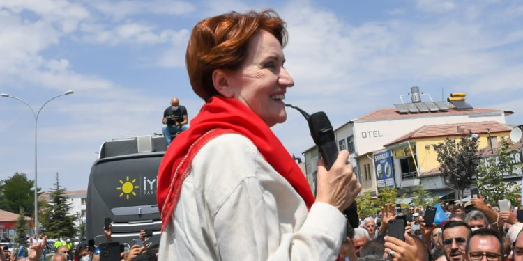 Akşener: Kadından imam olmaz, o yüzden aday değilim
