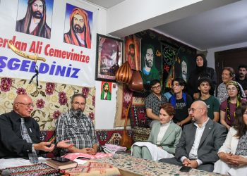 Akşener’den saldırıya uğrayan cemevine ziyaret
