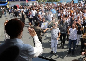 Akşener'den yurttaşa 'ittifak' sözü: Buradaki konuşmaları o masada aktaracağım
