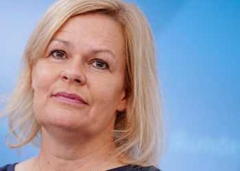 Almanya İçişleri Bakanı Feaser: Aşırı sağ hâlâ Alman demokrasisine en büyük tehdit