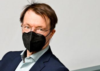 Almanya Sağlık Bakanı, Covid'e yakalandı