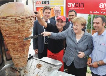 Almanya'da döner fiyatları ikiye katlandı: Esnaf tepkili