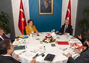 Altılı masa toplanıyor: Yol haritası ve seçim güvenliği konuşulacak