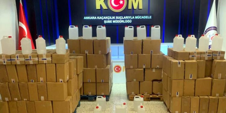 Ankara'da 3 ton etil alkol ele geçirildi: 4 gözaltı