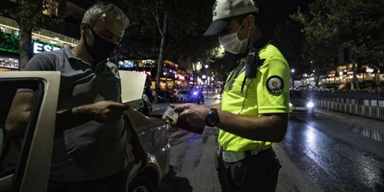 Aracıyla hız yapan avukatın cezası 'kamu görevi' yaptığı gerekçesiyle iptal edildi