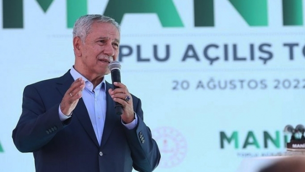 Arınç’tan ‘miting’ açıklaması: Kendimi muhalif olarak nitelendirmiyorum