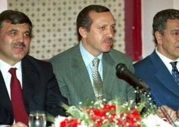 Arınç’tan imali paylaşım: Yüzümüzü dönmemiz gereken değerler burada