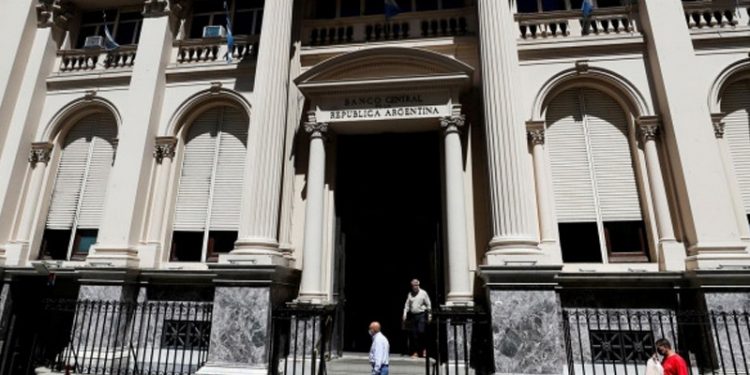 Arjantin’den 950 baz puanlık faiz artışı