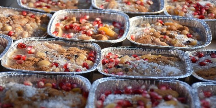 Aşure Günü: İslam inancındaki önemi ne, rivayetlere göre neler yaşandı?