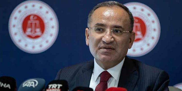 Bakan Bozdağ: Adalet yok diye bağıranların gündeme getirdiği dava sayısı beş, fazlasını sayan çıkmıyor