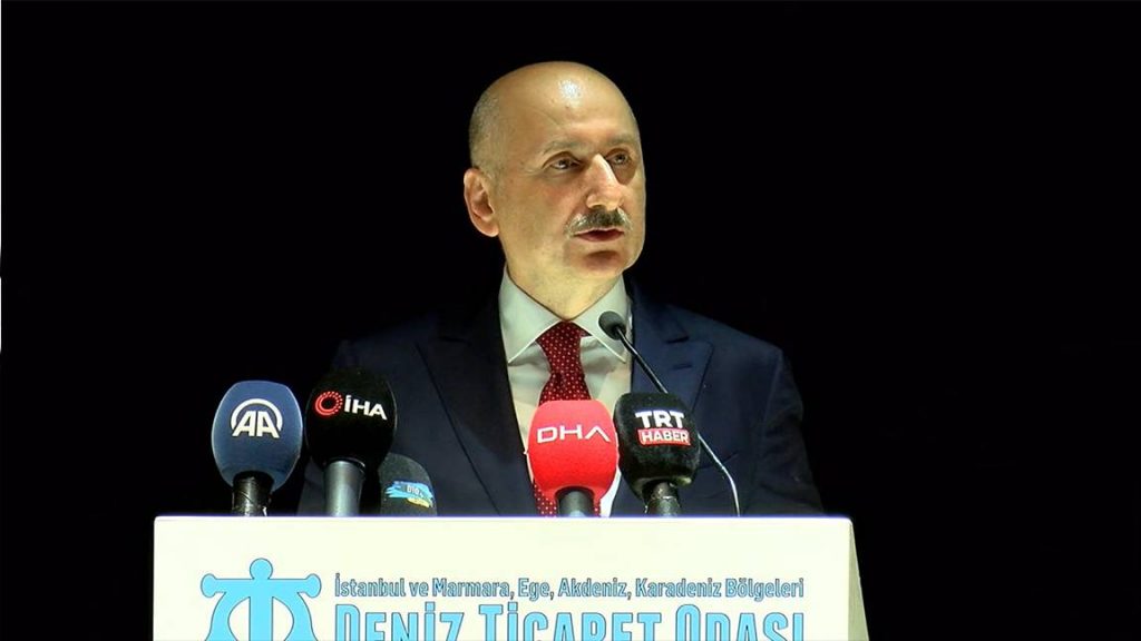 Bakan Karaismailoğlu: 'Tahıl Koridoru' ile bugüne kadar 984 bin ton yük taşındı