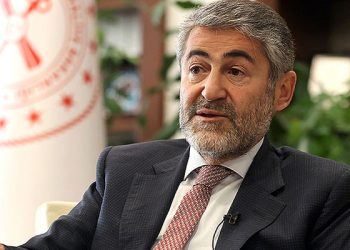 Bakan Nebati'den The Economist dergisine: İma ettiğiniz gibi ters giden bir şey yok