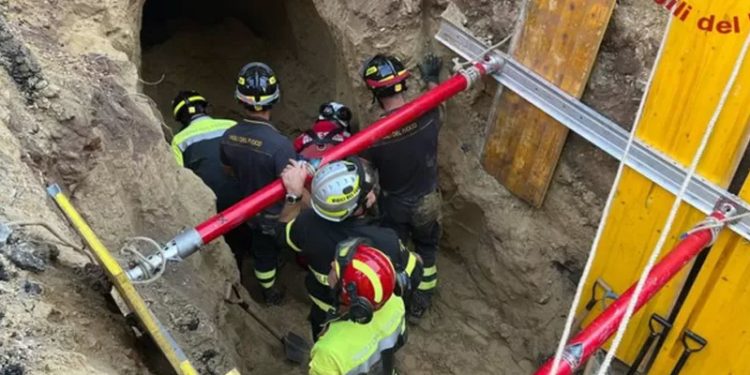 Banka soygunu için kazdığı tünelin altında kalan adam saatler sonra kurtarıldı