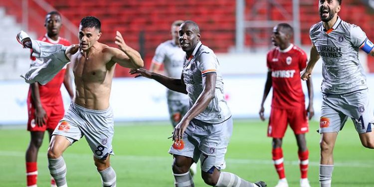 Başakşehir deplasmanda kazanarak turladı