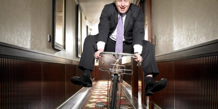 Başbakanlığı bırakacak Boris Johnson'a köşe yazarlığı teklifi