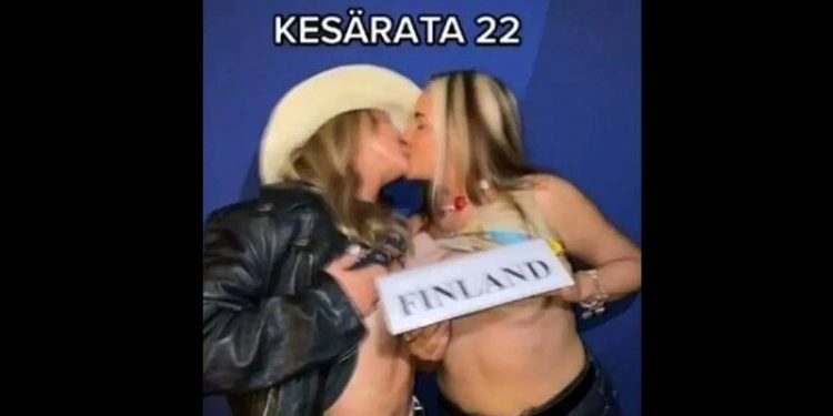 Başbakanlık konutundaki bu fotoğraf için özür geldi