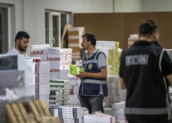 Başsavcılık, soruşturma başlattı: Yediiklim Yayınevi’ne operasyon