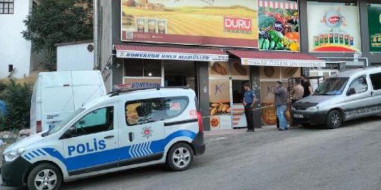 Bayat ekmek vermediği iddiasıyla fırıncıyı öldürdü