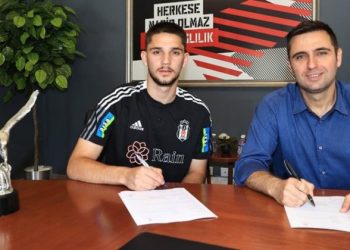 Beşiktaş, Besar Gudjufi ile profesyonel sözleşme imzaladı