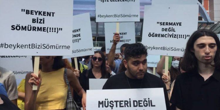 Beykent Üniversitesi ekonomik krizin faturasını öğrencilere kesti