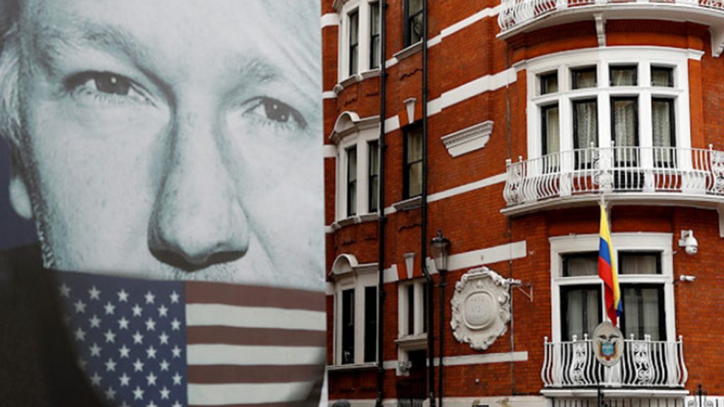 Binden fazla insan, Assange için Britanya Parlamentosu'nun etrafında insan zinciri oluşturacak