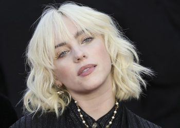 Bir hayranı, Billie Eilish'in konserinde doldurduğu havayı satışa çıkardı