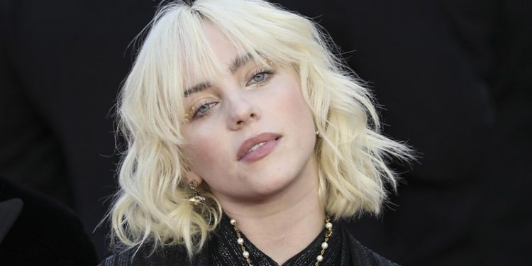 Bir hayranı, Billie Eilish'in konserinde doldurduğu havayı satışa çıkardı