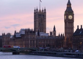 Birleşik Krallık, haziran ayında ilk kez Rusya'dan akaryakıt ithalatı yapmadı