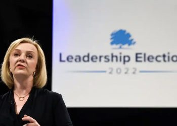 Britanya'da anket: Başbakanlık yarışında Liz Truss, Rishi Sunak'ın önünde görünüyor