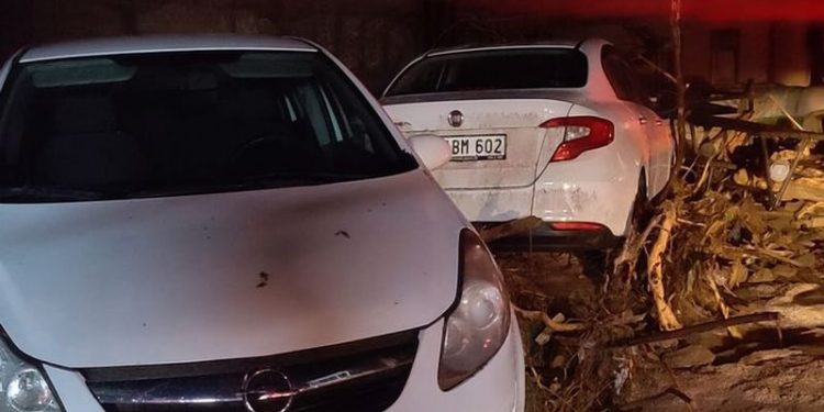 Bursa'da selen kapılan 4 kişiyi vatandaşlar kurtardı