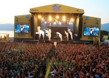 CHP'den festival yasağına tepki: Gençler 'kabusu yendik' diyerek şarkı söyleyecek