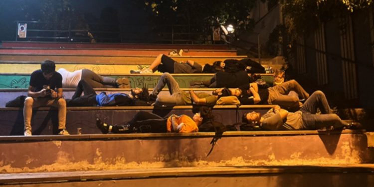 CHP'den öğrencilerin barınma ihtiyacı için 'seferberlik' kampanyası