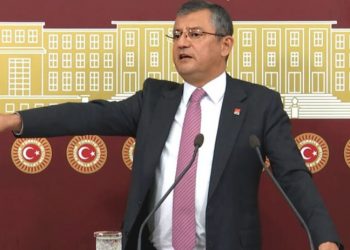CHP'li Özel, Gülşen'in sözleri için 'maksadını aşmış bir espri' dedi