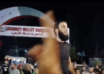 Çavuşoğlu'nun açıklaması ÖSO kontrolündeki bölgelerde protesto edildi
