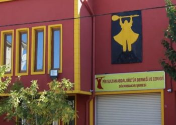 Cemevine yer tahsis eden Osman Baydemir'e görevi kötüye kullanmaktan dava